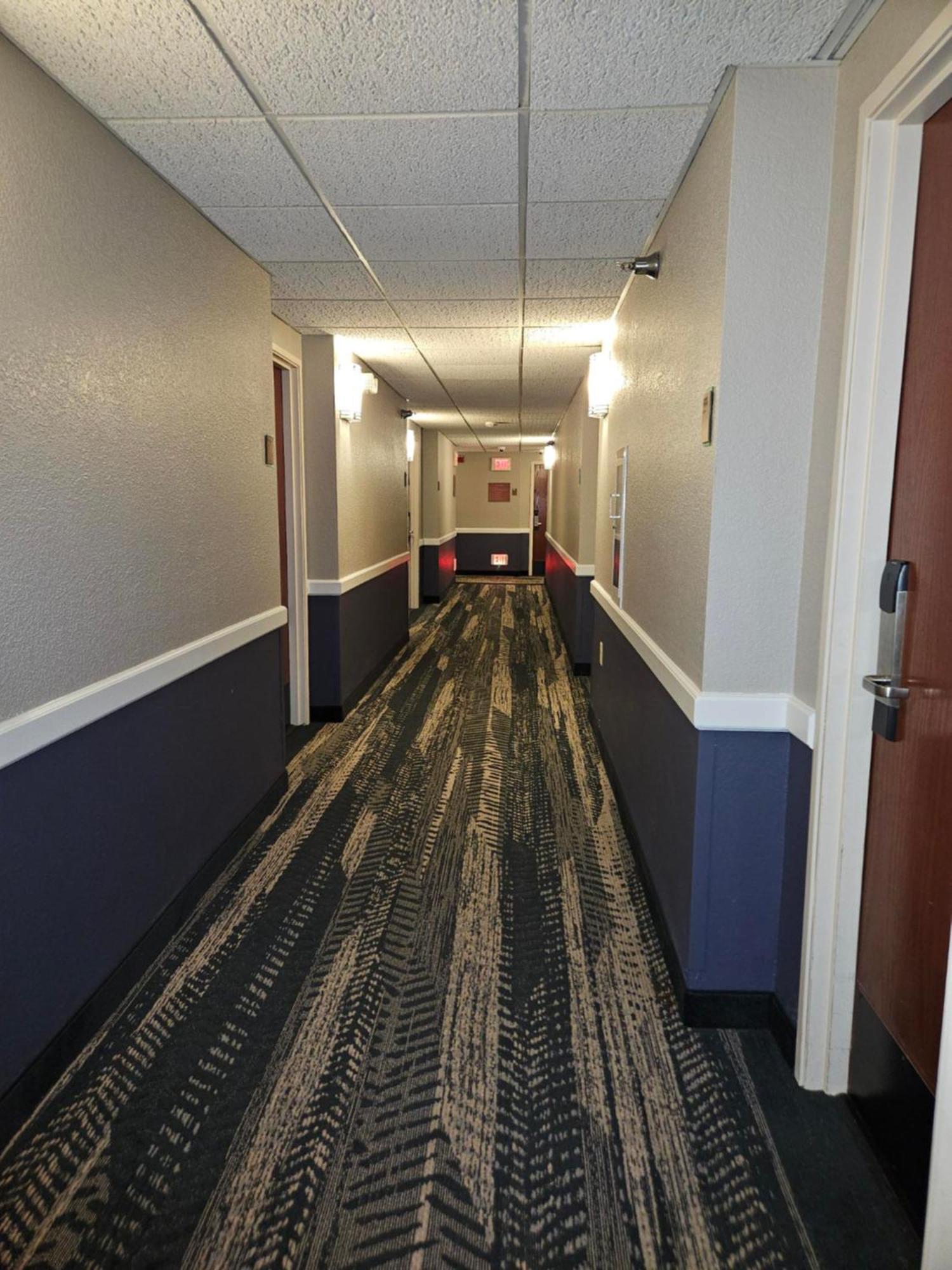 Americinn By Wyndham Minneapolis Hotel 3*