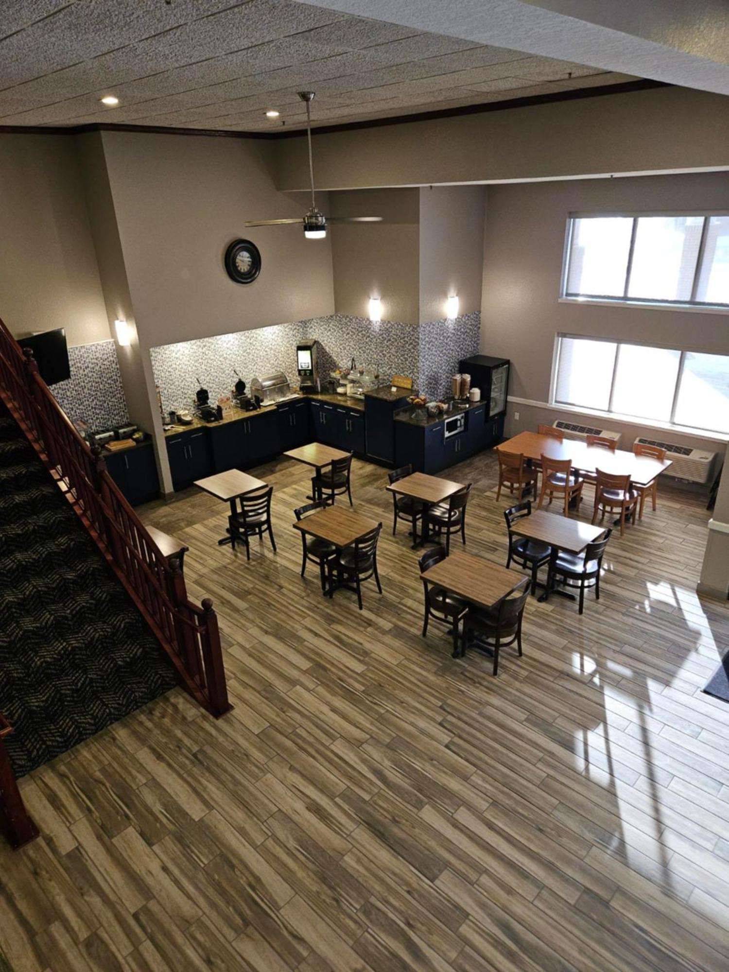 Americinn By Wyndham Minneapolis Mounds View